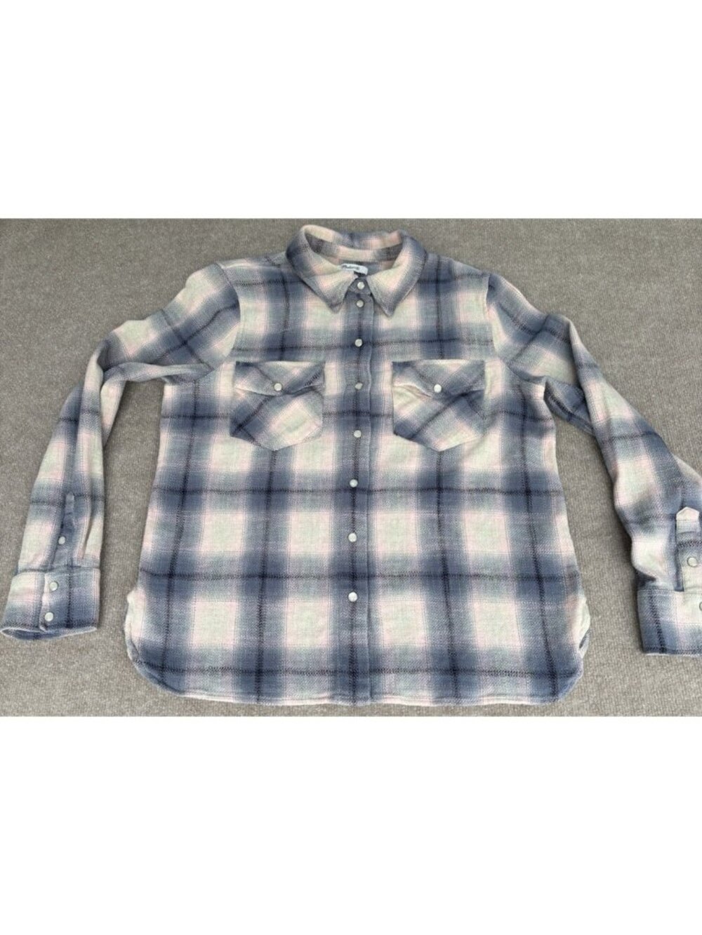Madewell Woman's Size 12 Flannel Shirt Long Sleeve Plaid Pink Gray Pearl Snap